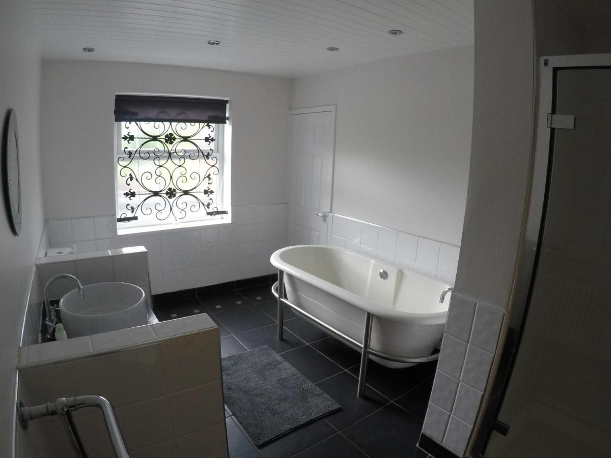The Boathouse Wylam Hotel Luaran gambar